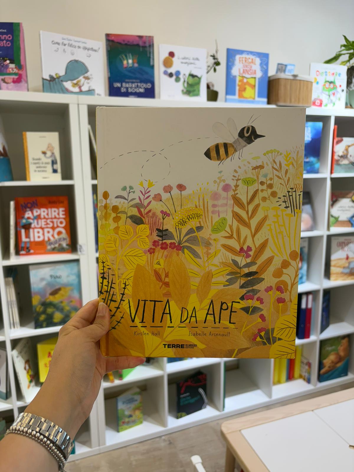 VITA DA APE